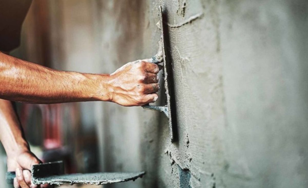 How Much Does Plastering A Wall Cost » Beyond Homes